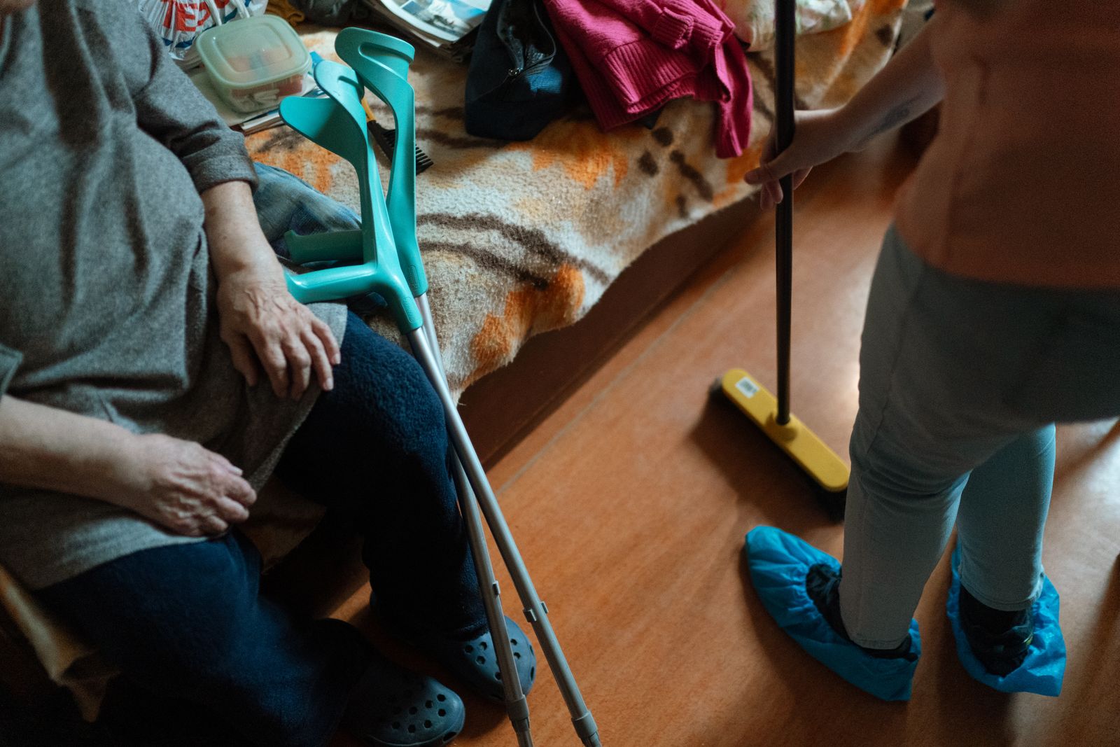 205457 A-Team Personal Care caregiver with a senior at home in Summerlin