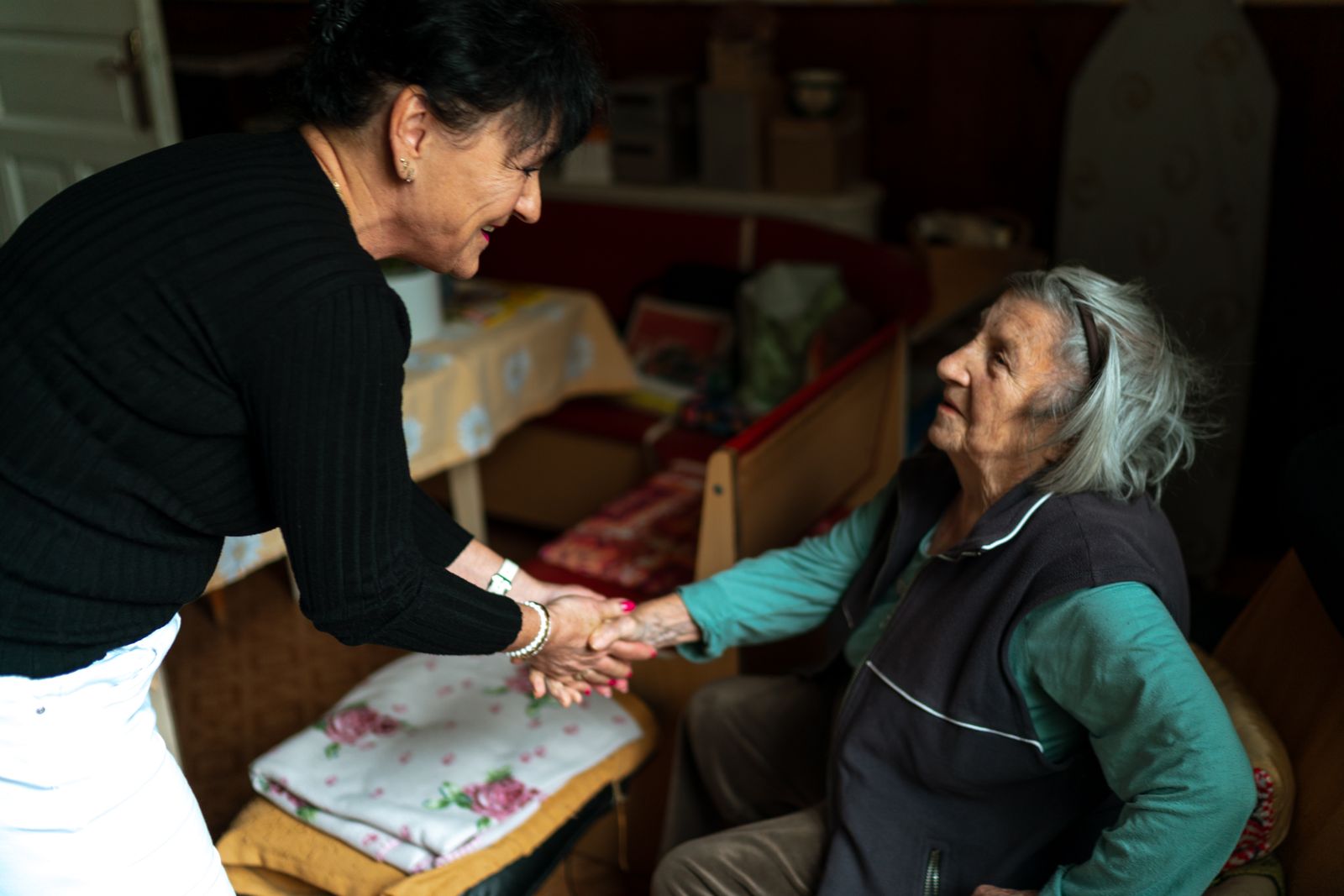 130125 In-home caregiver supporting a senior in Henderson
