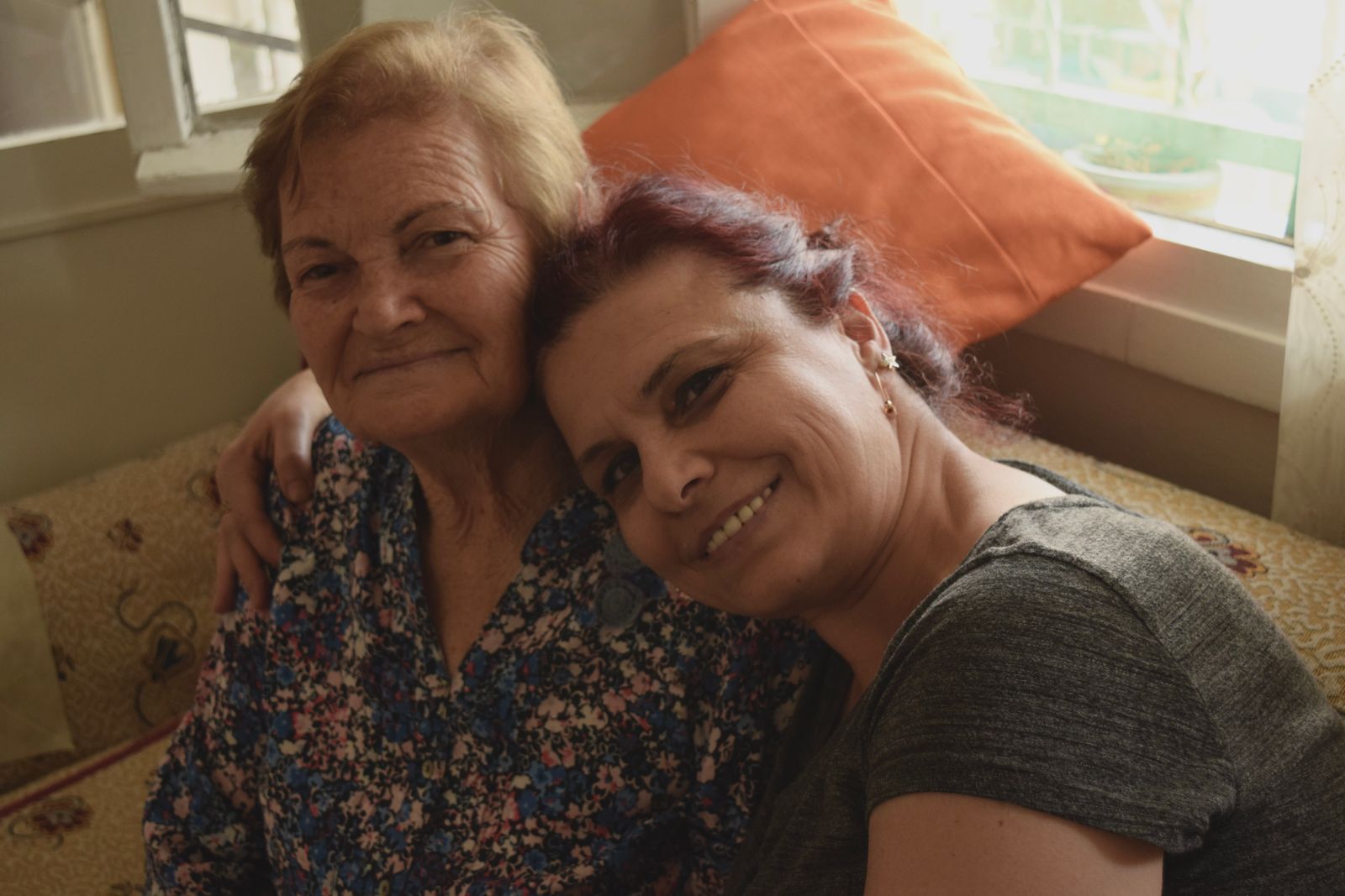 2149370415 Caregiver helping a senior stay independent at home in Centennial Hills